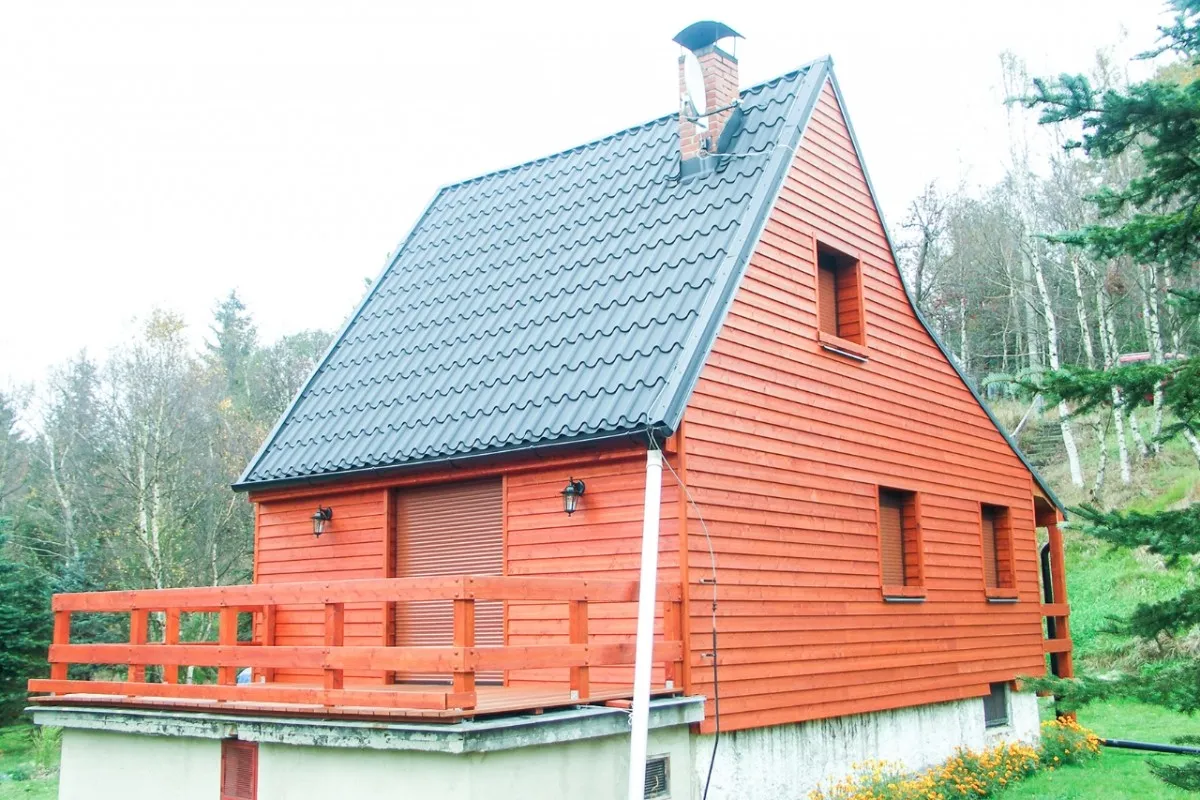 Dřevěný obklad domu